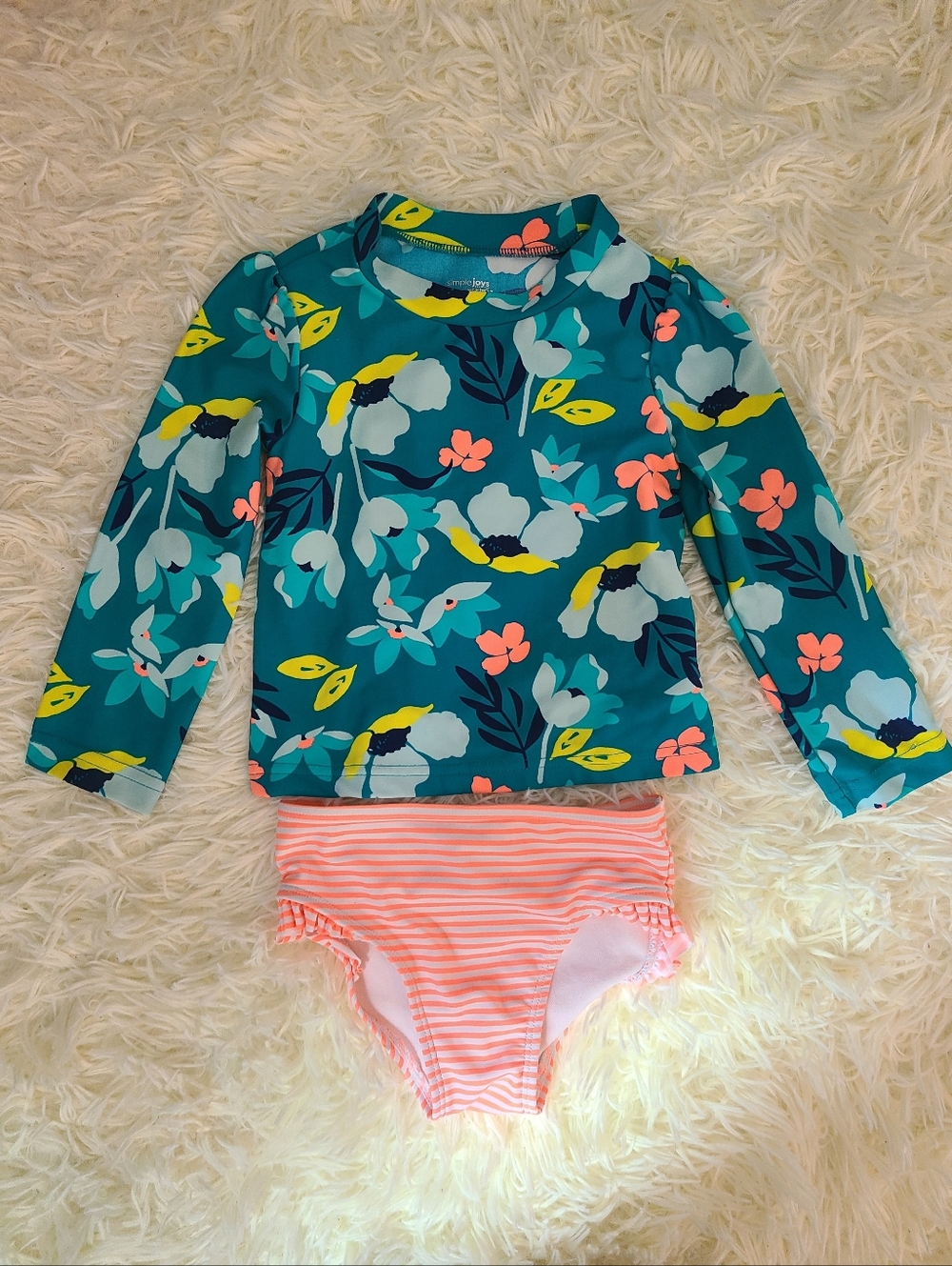 Simple Joys by Carter's baby girls 2-Piece Rashguard Sets Size 2T